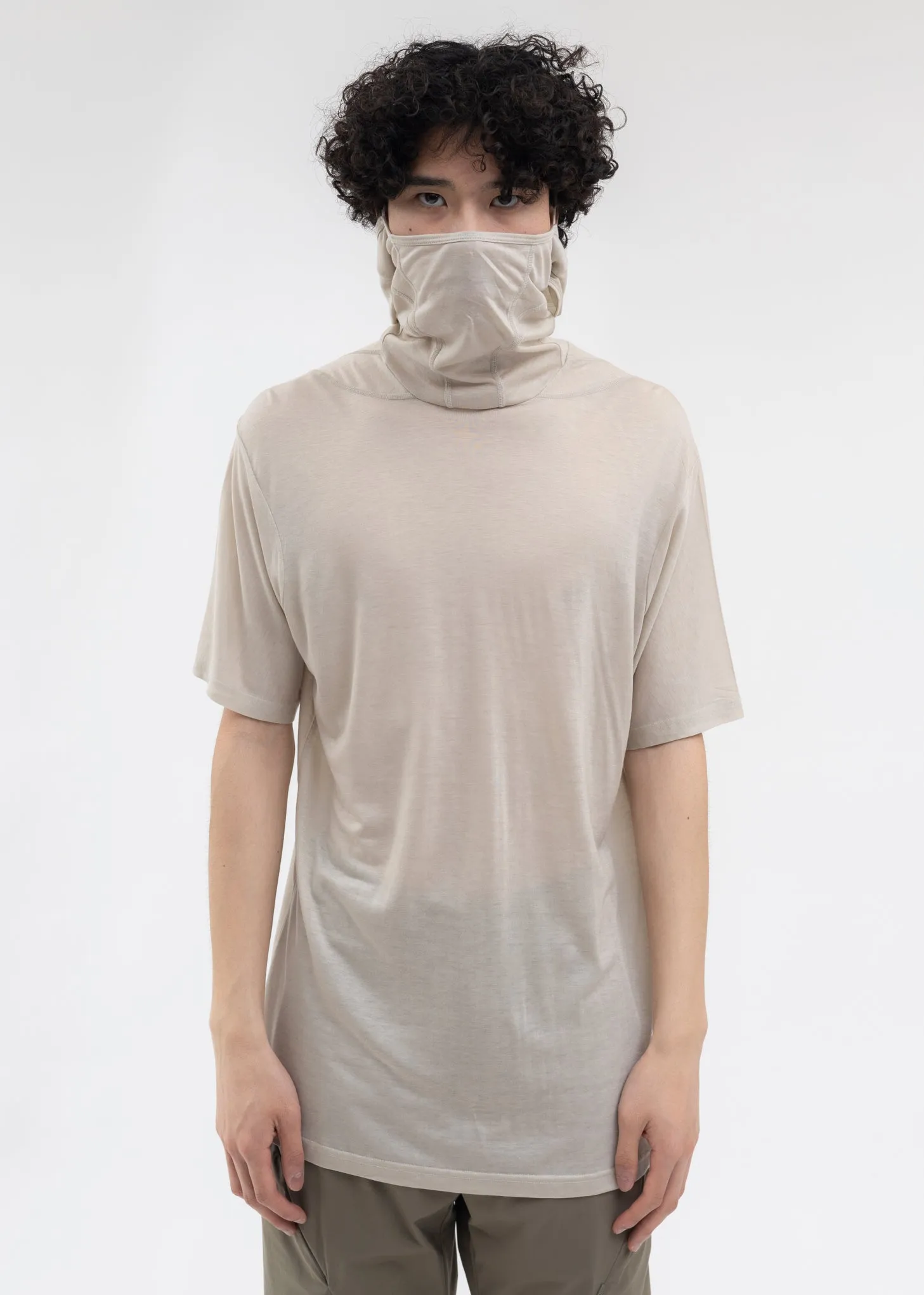 5.0  TEE CENTER (WARM GREY)