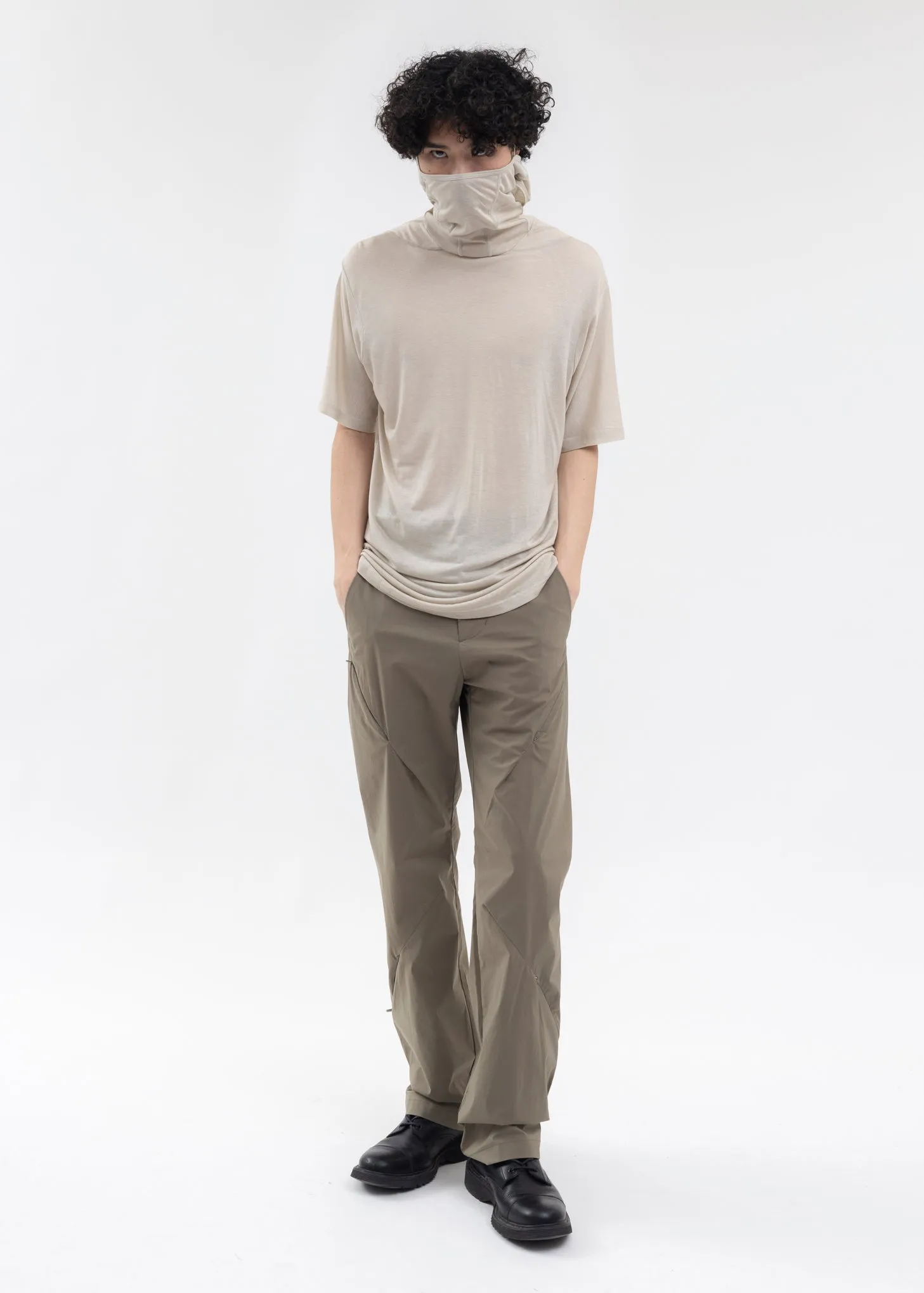 5.0  TEE CENTER (WARM GREY)