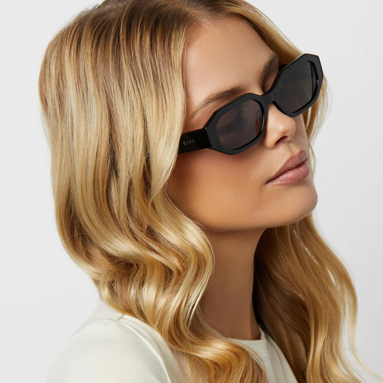 ALLEGRA - BLACK   GREY SUNGLASSES