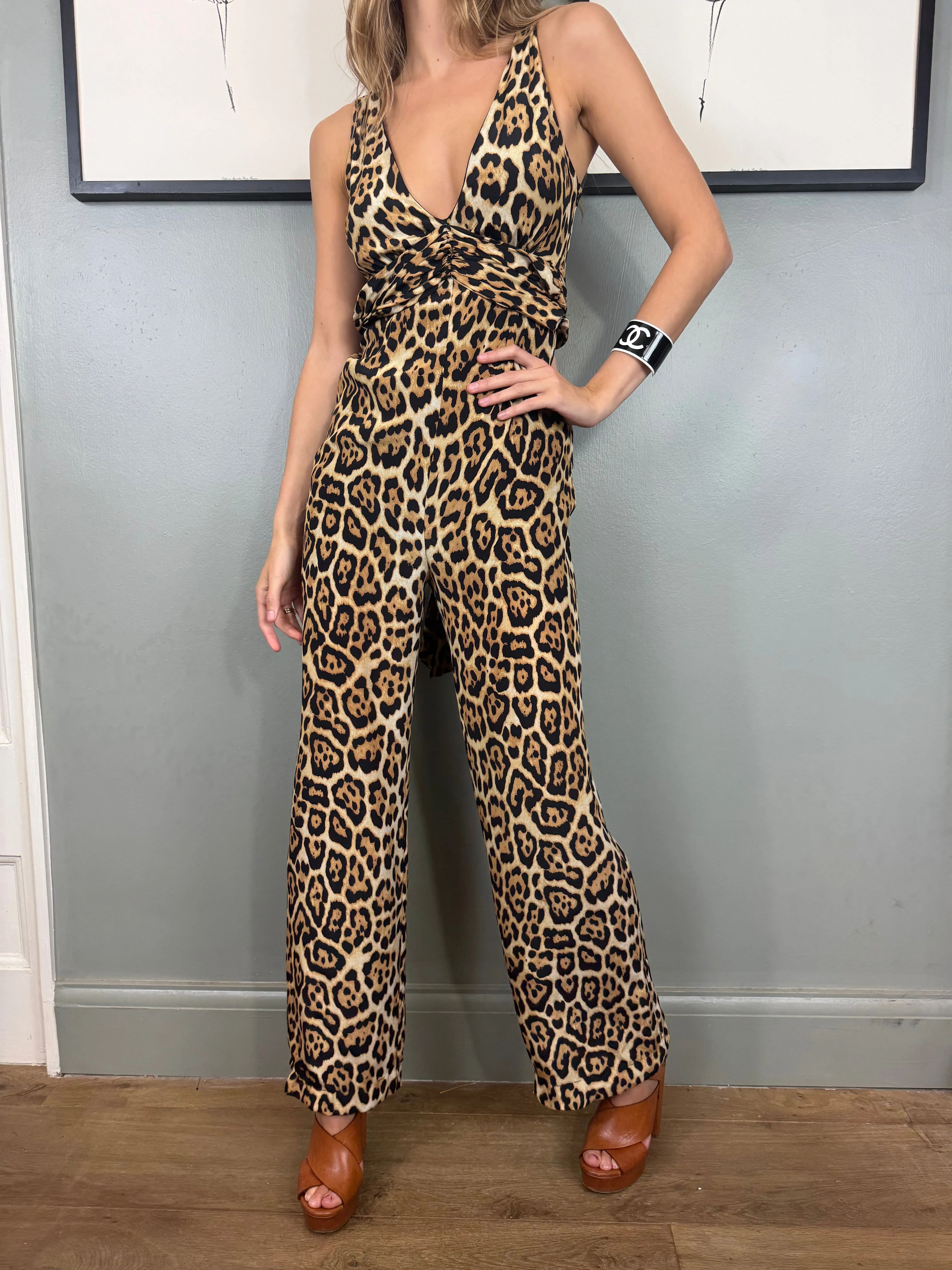 Donna, 70s leopard print jumpsuit