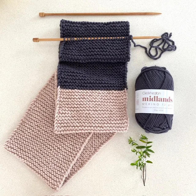 KIT : Two-Tone Garter Scarf