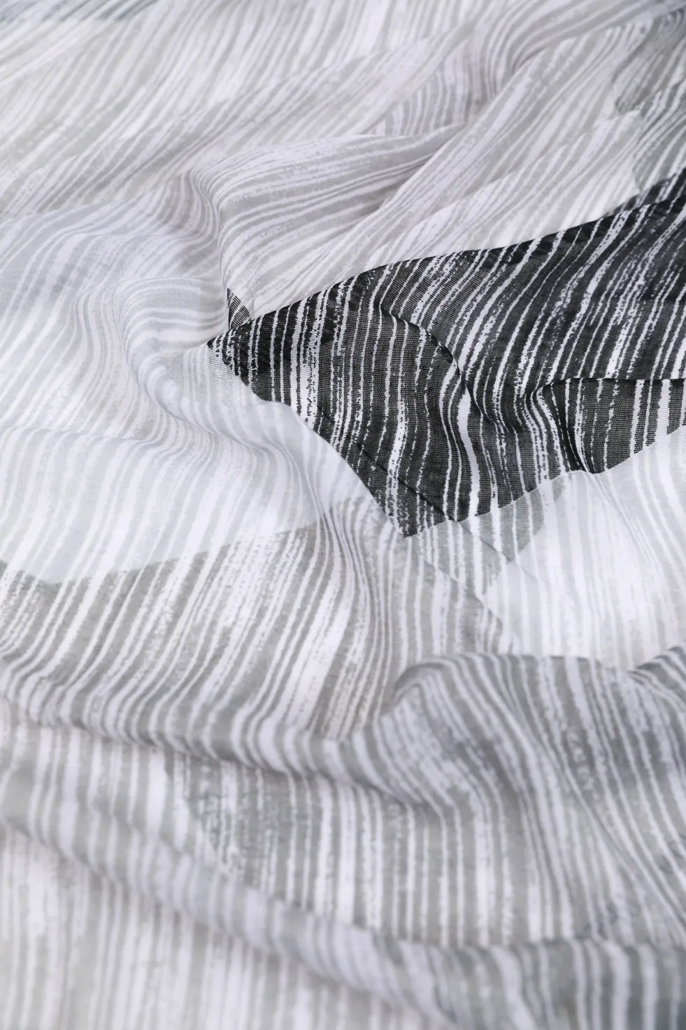 SAFARI LINES SCARF