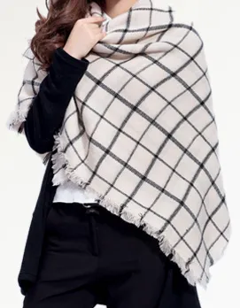 Scarfs - Cream and Black Scarf
